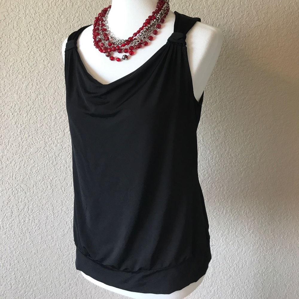 WHBM Top Detailed Shoulder - Picture 2 of 8